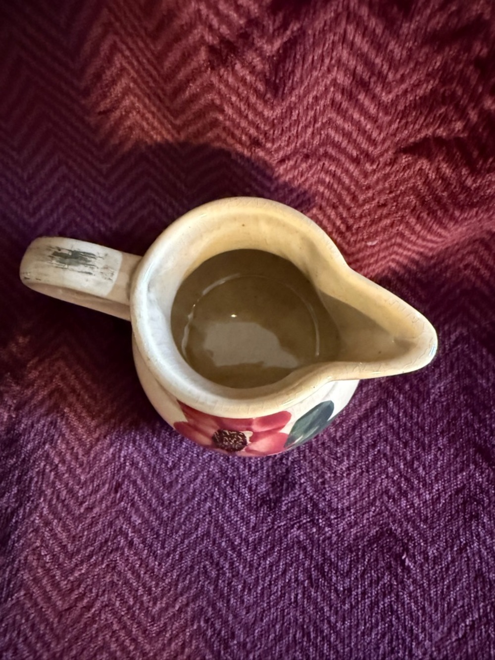 Red Flower Creamer - Picture 3 of 4